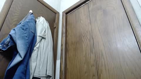 Snapshot of junk_yard_dog chatting on October 7, 12:53 pm Dave online show from October 7, 12:53 pm