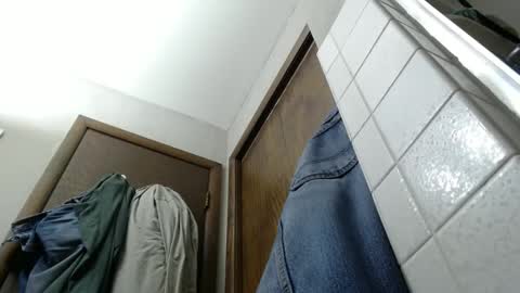 Snapshot of junk_yard_dog chatting on March 12, 12:47 pm Dave online show from March 12, 12:47 pm