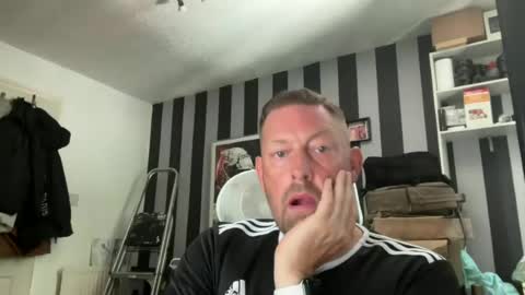 Junky online show from July 6, 11:40 am