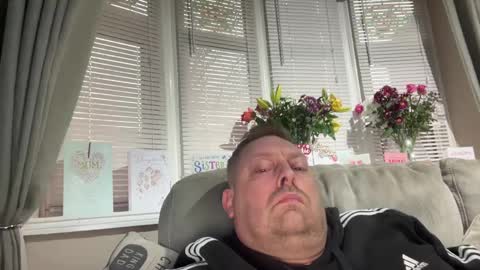 Junky online show from February 4, 5:01 pm