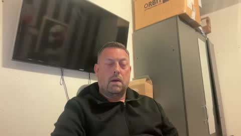 Junky online show from April 12, 8:10 pm