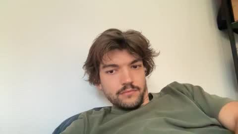 just_a_guy_with_a_big_cock online show from October 7, 8:29 am