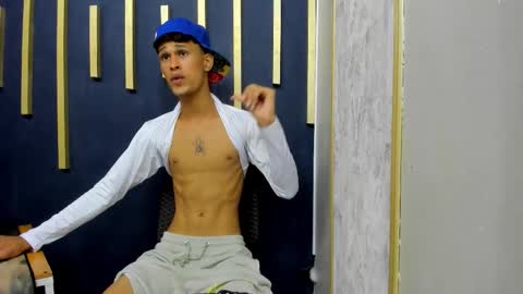 Snapshot of just_d4v7 chatting on October 6, 7:07 pm JUST online show from October 6, 7:07 pm