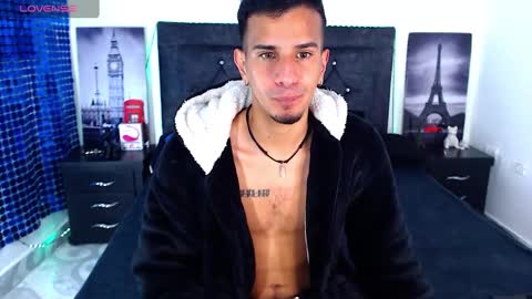 JUSTIN online show from February 12, 4:54 am