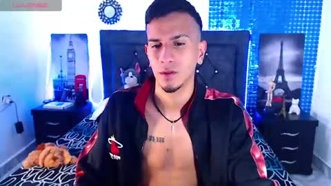 JUSTIN online show from January 3, 5:06 am