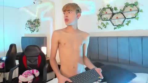 Justin online show from October 3, 12:10 pm