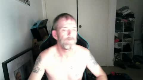 justme200000642738 online show from May 18, 5:20 am