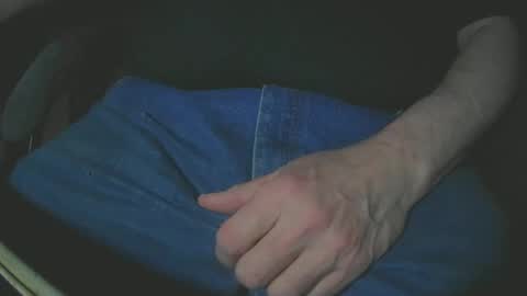 Justme39057 online show from December 8, 7:43 pm