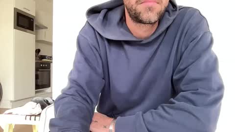 Snapshot of justmeandyou00 chatting on December 2, 12:05 pm justmeandyou00 online show from December 2, 12:05 pm