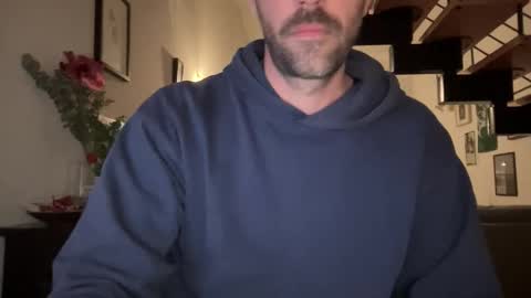 justmeandyou00 online show from December 21, 7:44 pm