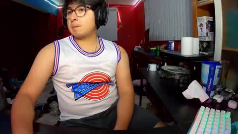 justsky117 online show from January 19, 4:01 am