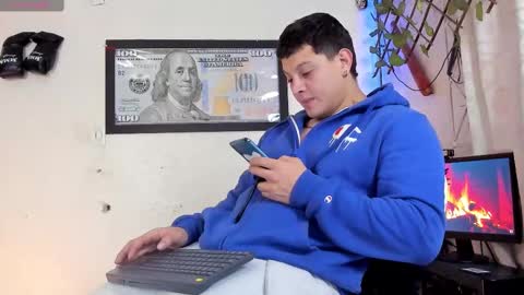 Snapshot of kaledd_musclee chatting on February 22, 4:15 pm Kaledd musclees room Master online show from February 22, 4:15 pm