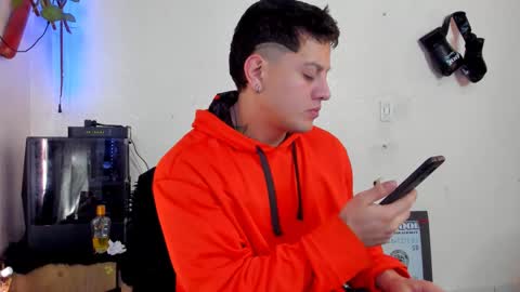 Snapshot of kaledd_musclee chatting on February 28, 12:52 pm Kaledd musclees room Master online show from February 28, 12:52 pm