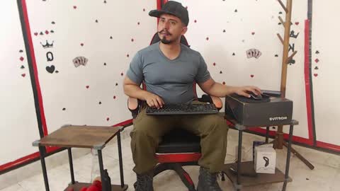 Kaleth online show from September 16, 3:57 pm