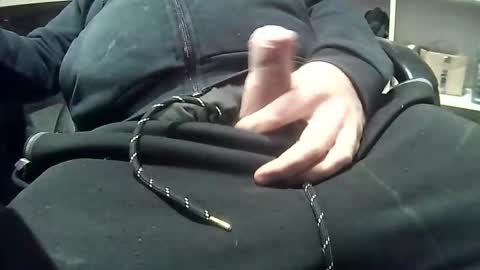 kallaa81 online show from December 15, 6:21 am