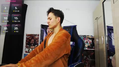 andres online show from April 15, 11:43 am