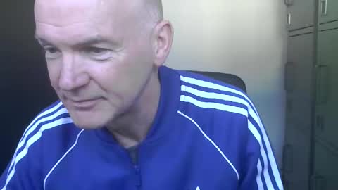 Robbie online show from February 25, 10:05 am