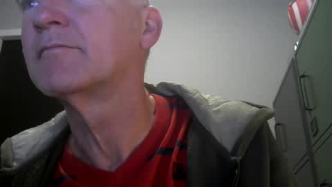 Robbie online show from November 19, 5:51 am