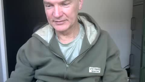 Robbie online show from February 15, 7:51 am