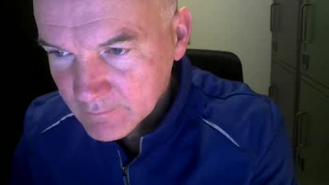 Robbie online show from December 30, 6:09 am