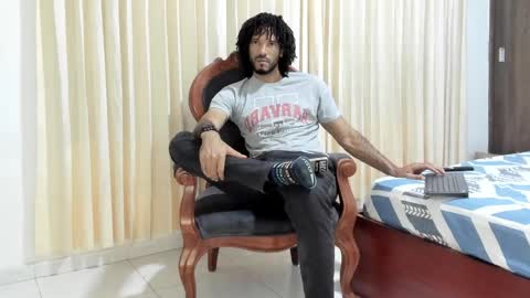 Snapshot of karlmarley1 chatting on February 6, 2:11 am Karl online show from February 6, 2:11 am