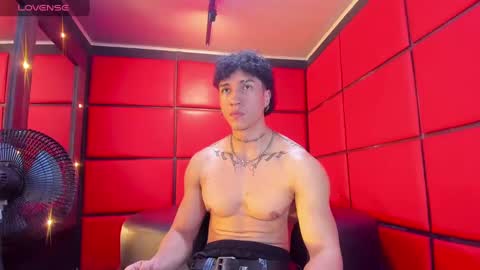 ---Kary--- online show from February 26, 4:36 am