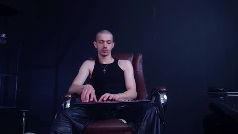 KaydenDrew online show from December 21, 6:10 am