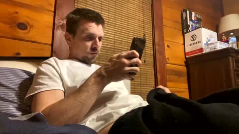 Snapshot of kcdowdy90 chatting on January 16, 1:58 am rowdy6969 online show from January 16, 1:58 am