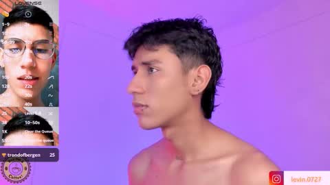 Alejandro Gonzalez online show from September 13, 7:59 pm