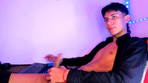 Alejandro Gonzalez online show from December 2, 6:19 pm