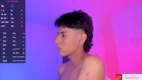 Alejandro Gonzalez online show from October 9, 8:52 am