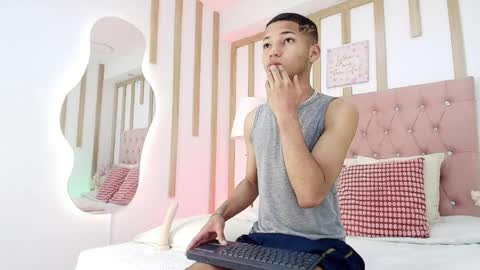 Kelvin online show from April 11, 12:20 pm