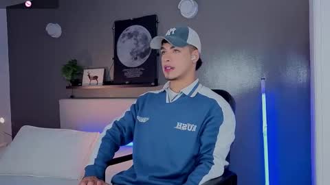   online show from October 13, 11:38 am