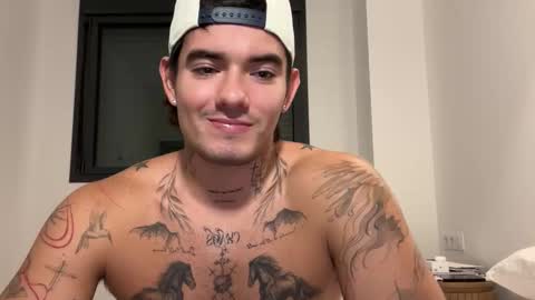 Snapshot of kenboyea_ chatting on October 26, 5:48 pm luis carlos esteban online show from October 26, 5:48 pm