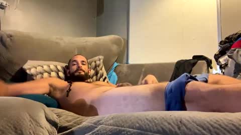 kend899412 online show from December 18, 5:37 am