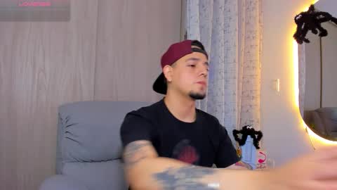 kendel_dimitri online show from October 13, 3:56 am