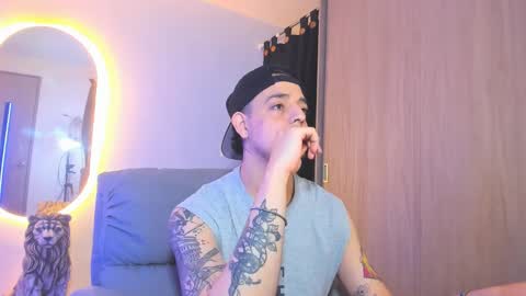 kendel_dimitri online show from January 6, 6:14 am