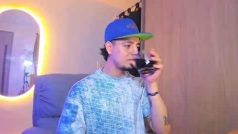 kendel_dimitri online show from January 14, 4:36 am