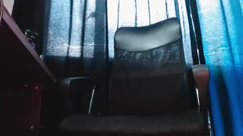 Kenlly online show from September 9, 5:34 pm