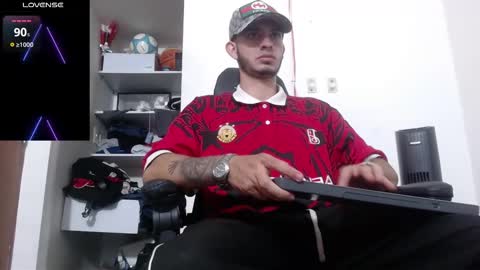 Snapshot of kenn_blake1 chatting on September 19, 7:35 pm blake online show from September 19, 7:35 pm