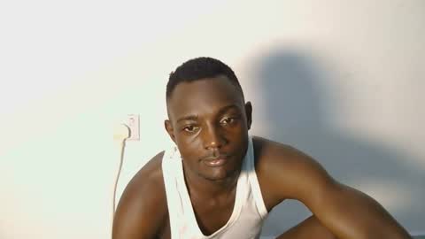 Kenia online show from October 12, 8:03 pm