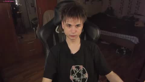 Looking for a moderator I PVT IS OPEN online show from June 12, 7:00 pm