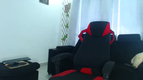 dany wolf002 online show from December 7, 6:15 pm