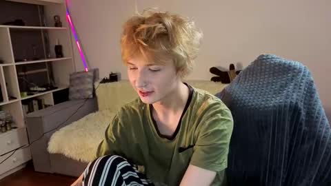 Kessy online show from September 12, 6:52 pm