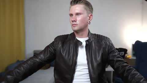 Kev online show from October 3, 3:17 pm