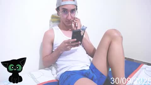 kevin 31lopez independent model online show from October 1, 2:04 am