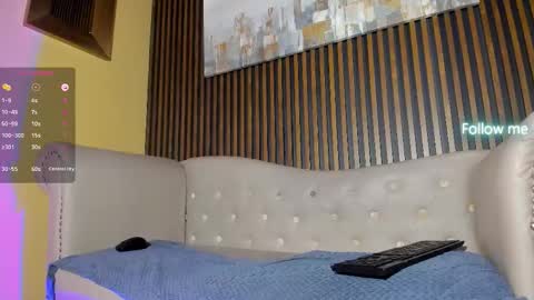 Snapshot of kevinn_blue chatting on September 28, 12:52 am Sexy  Hot Kevin online show from September 28, 12:52 am