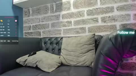 Snapshot of kevinn_blue chatting on September 22, 11:59 pm Sexy  Hot Kevin online show from September 22, 11:59 pm