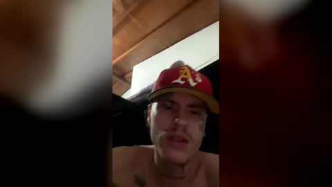 kevinperlas_ online show from February 1, 8:02 am