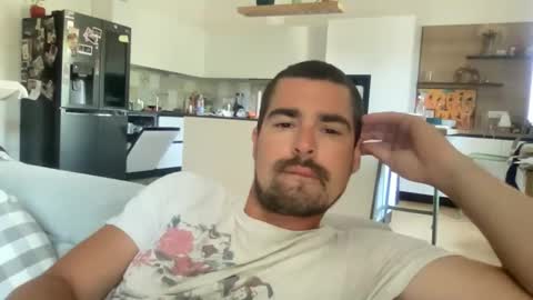 kevinpillobello online show from May 26, 4:14 pm